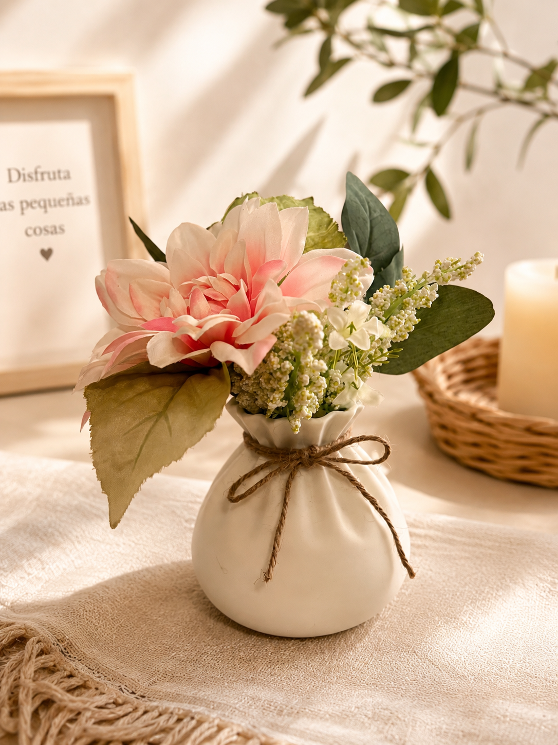 3D Printed Floral Vase with Included Arrangement